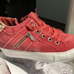 Blowfish Malibu Melondrop. Size 8 Brand new.